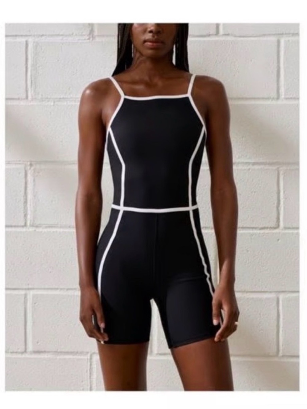 YPB sculptLUX Active Onesie - Deep Navy w/white piping SZ XS NWT SOLD OUT DESIGN